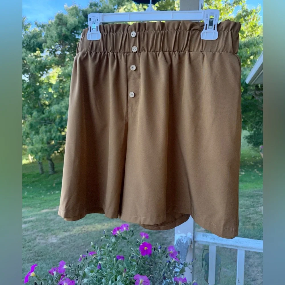 Women's Tan High-Waisted Shorts Size 4X Never Worn - Picture 8 of 8